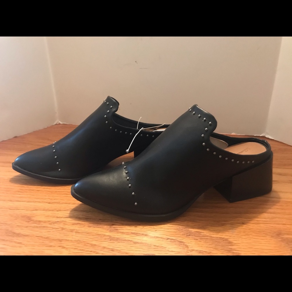 Black pointed toe heeled mules/slides new 8